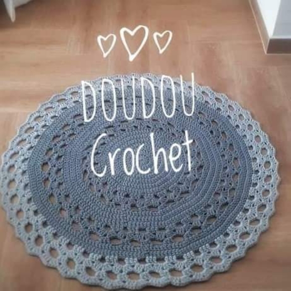 Handmade round rug - Picture 7 of 7